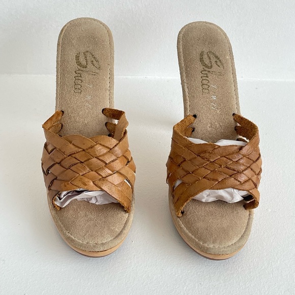 Vintage Sabicca slip on heels circa 80's. - Picture 3 of 4